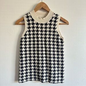 LOFT Black and White Houndstooth Sleeveless Top